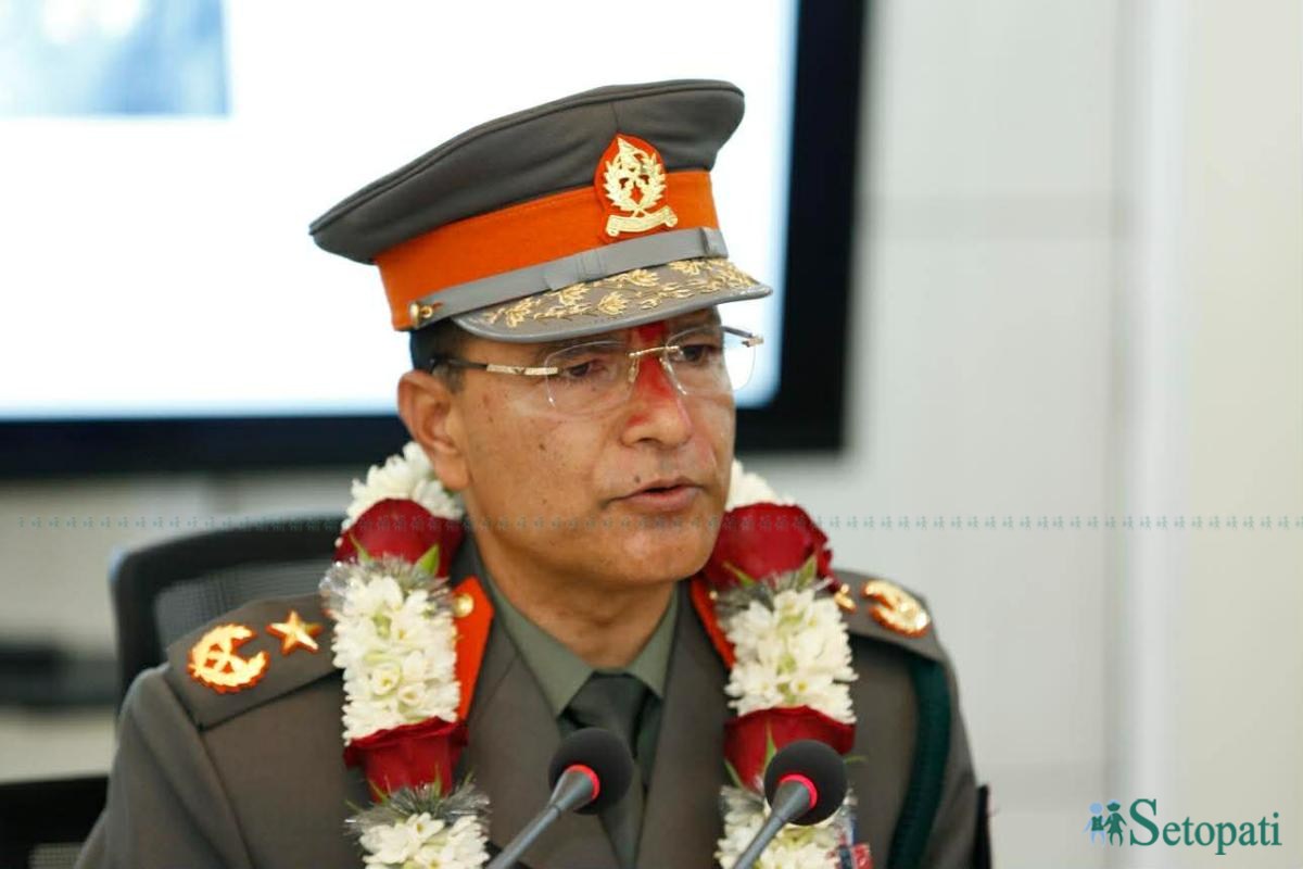 APF-IG-Narayan-Dutta-Poudyal-Insignia-06.jpeg