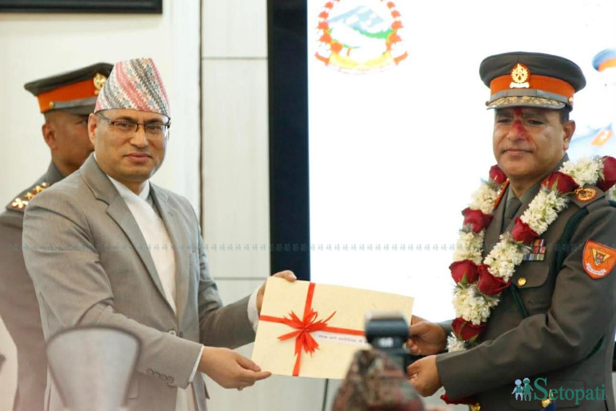 APF-IG-Narayan-Dutta-Poudyal-Insignia-08.jpeg