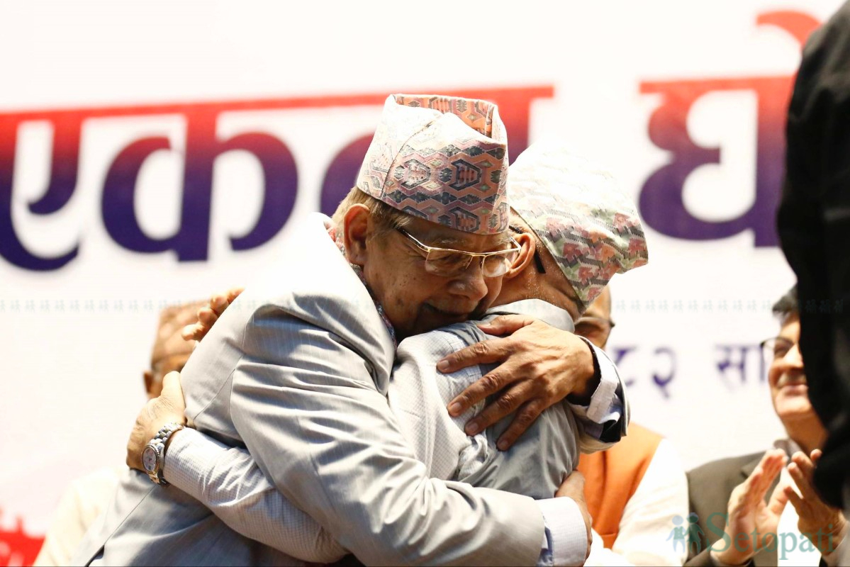 Bamdev-Madhav-Jhalanath-Embrace-03.jpg