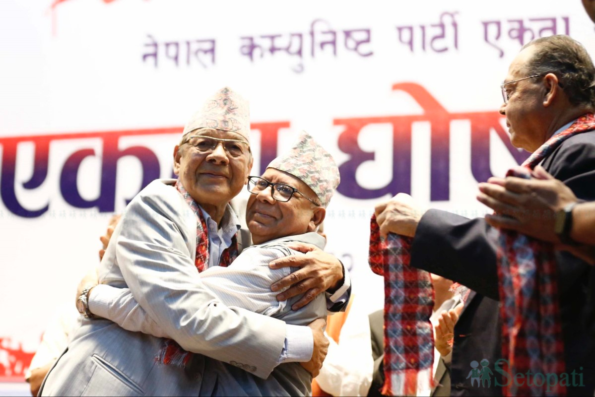 Bamdev-Madhav-Jhalanath-Embrace-11.jpg