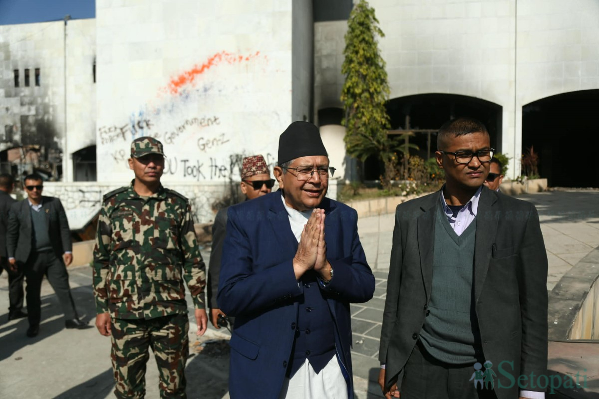 Bidya-Bhandari-Parliament-Inspection-10.jpg