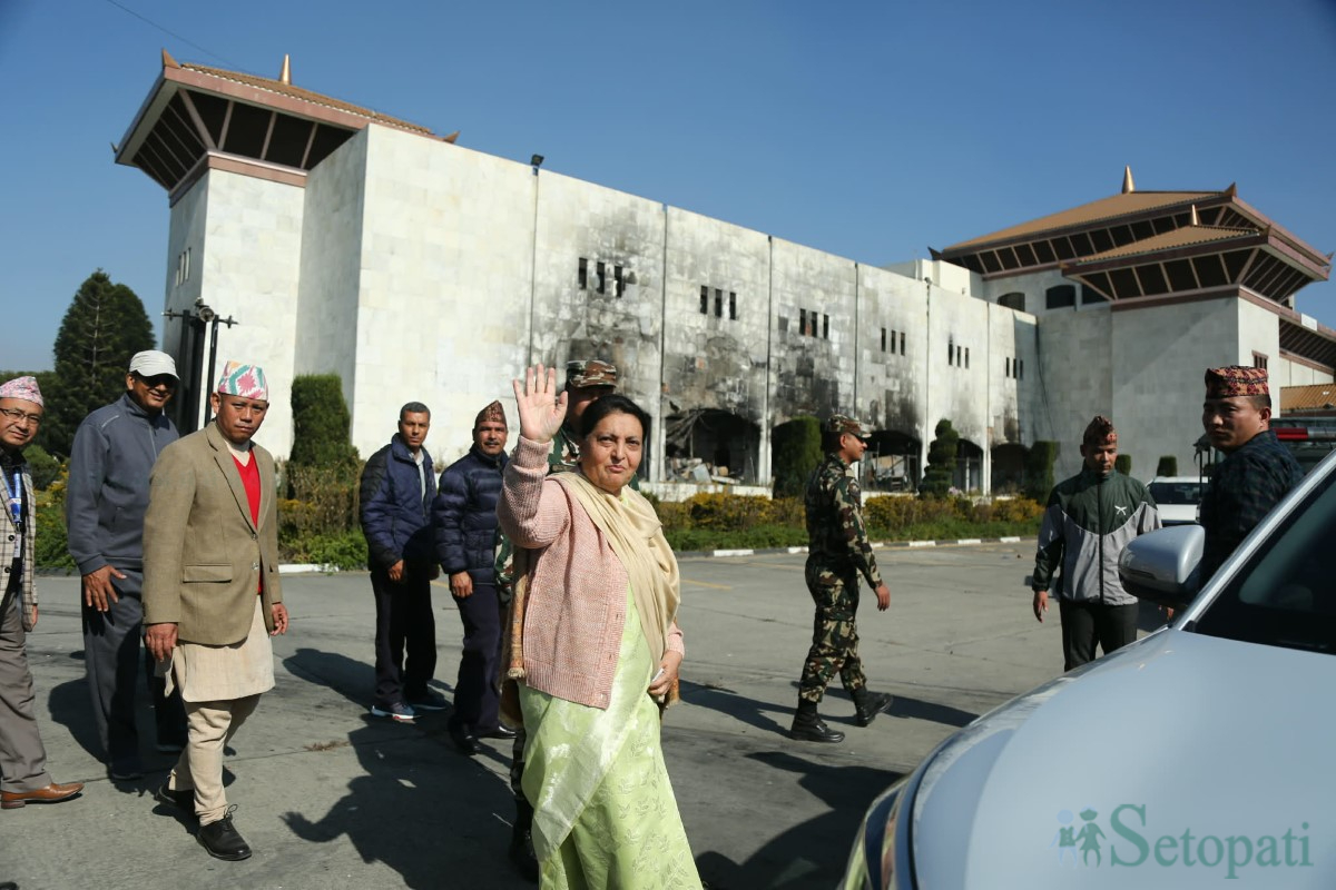 Bidya-Bhandari-Parliament-Inspection-11.jpg