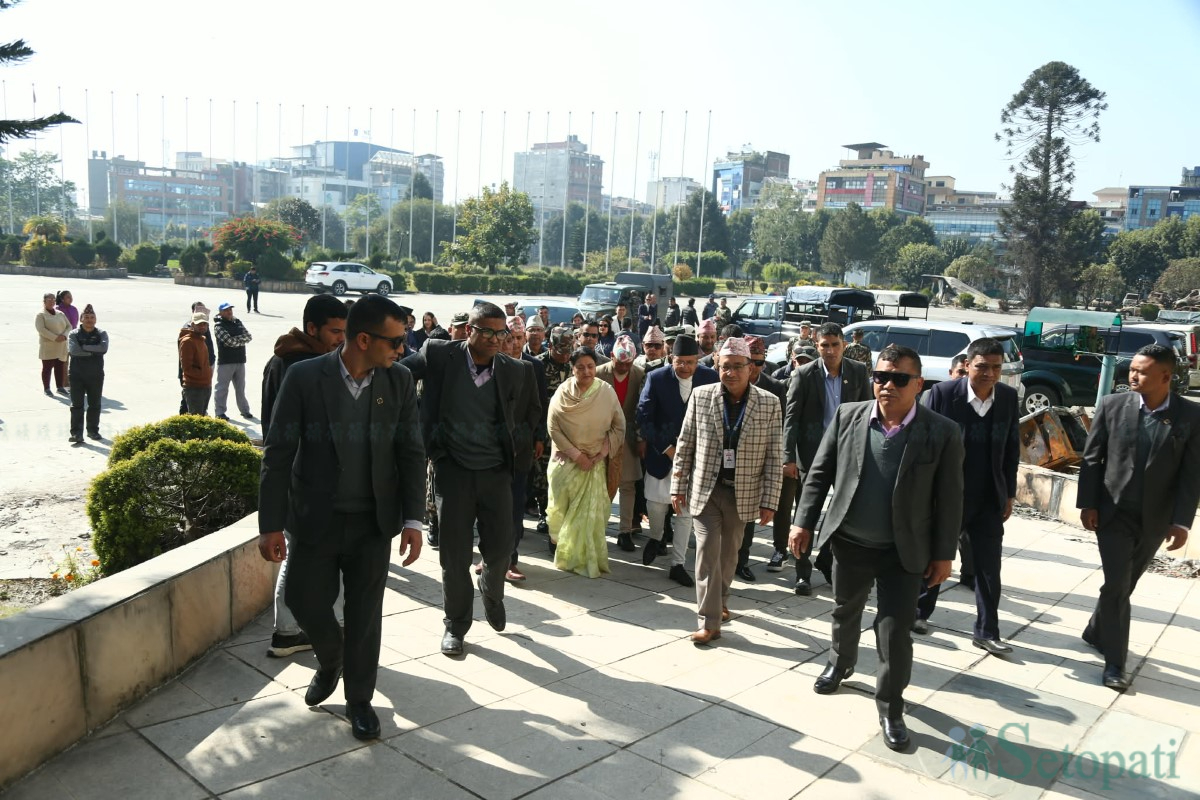 Bidya-Bhandari-Parliament-Inspection-12.jpg