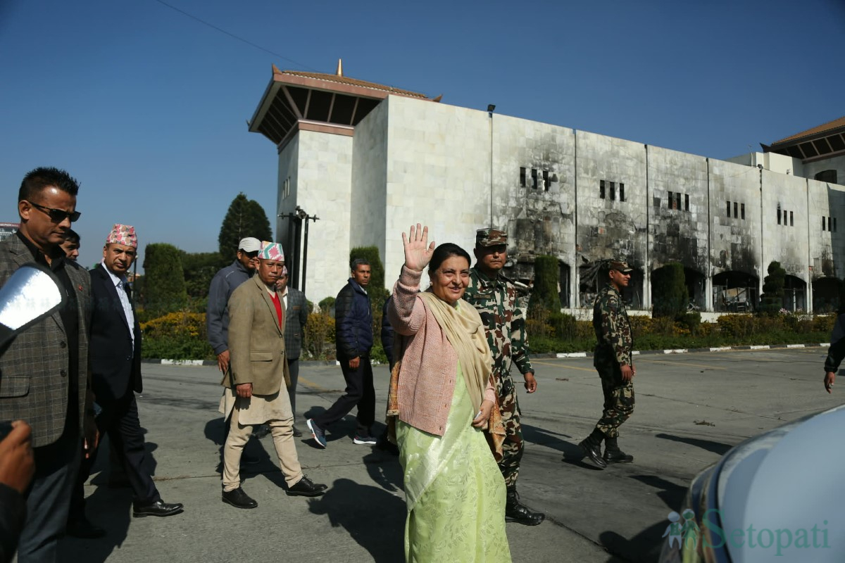 Bidya-Bhandari-Parliament-Inspection-15.jpg