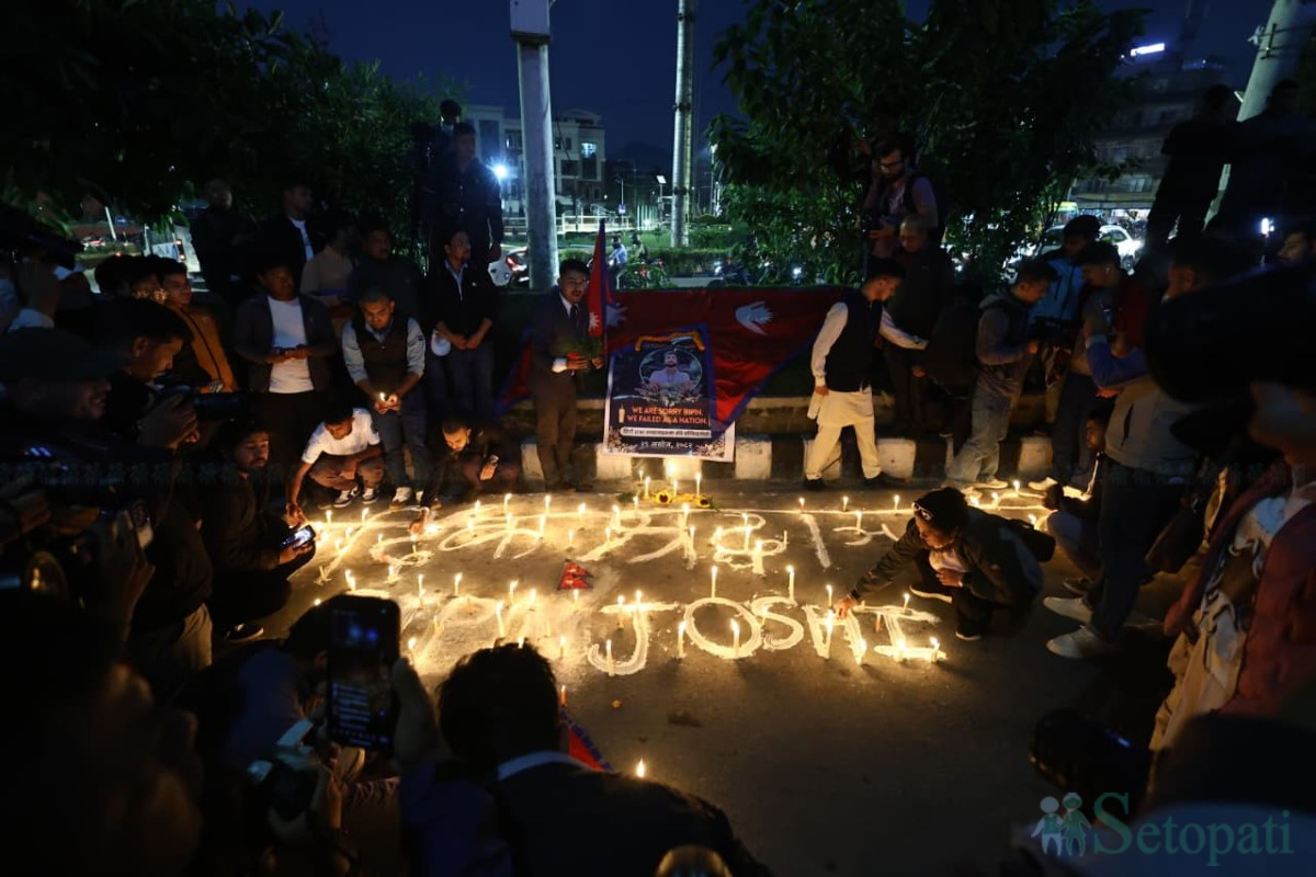 Bipin-Joshi-Candlelight-Vigil-02.jpg