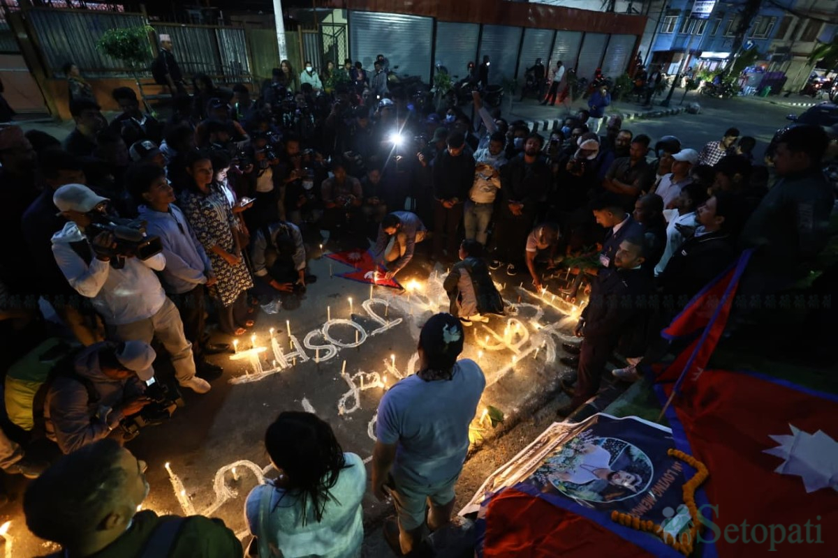 Bipin-Joshi-Candlelight-Vigil-03.jpg