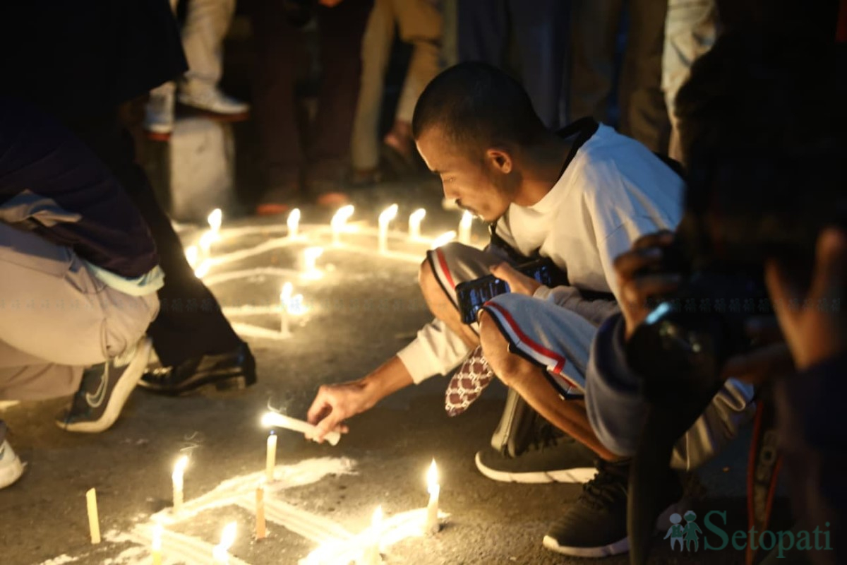 Bipin-Joshi-Candlelight-Vigil-08.jpg