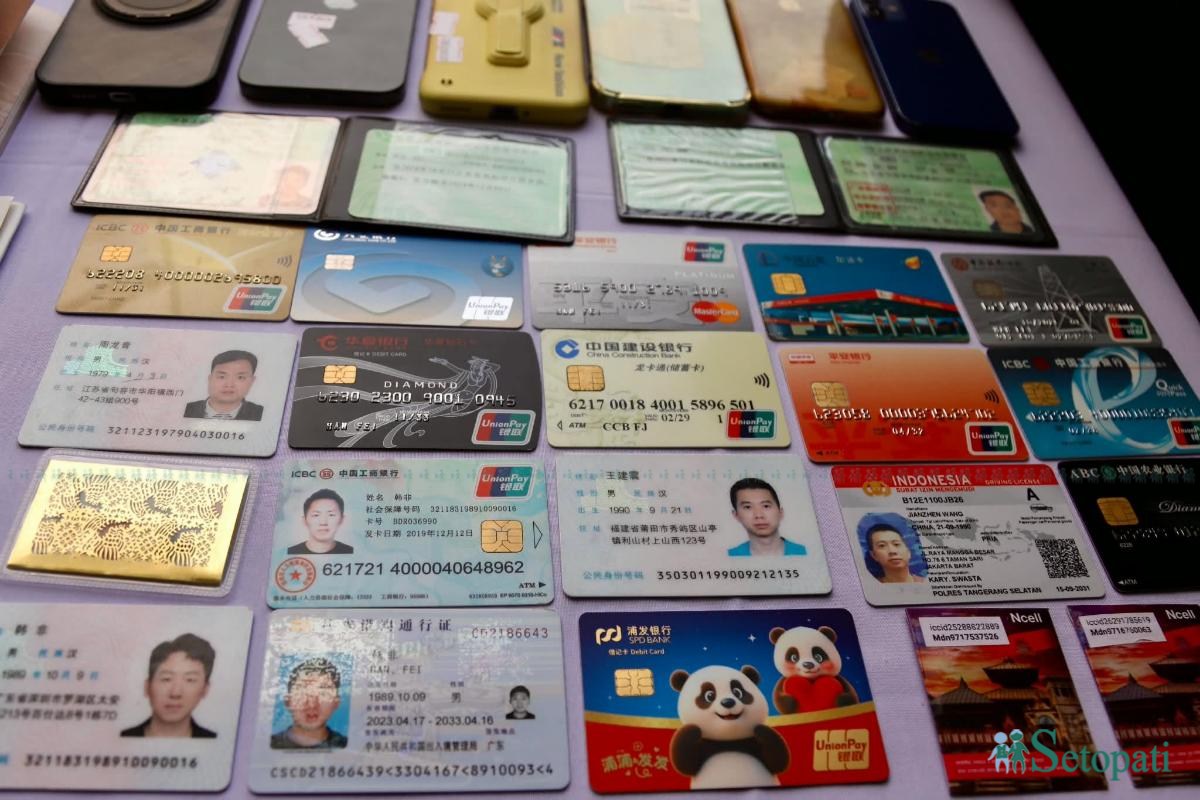 Chinese-Nationals-Arrest-Gold-011.jpeg