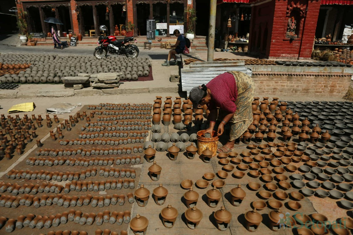 Clay-Lamps-Bhaktapur-04.jpg