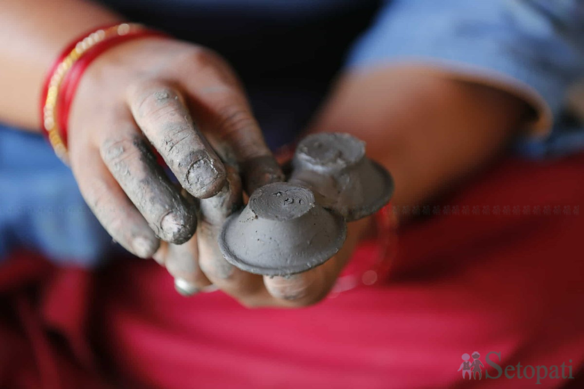 Clay-Lamps-Bhaktapur-11.jpg