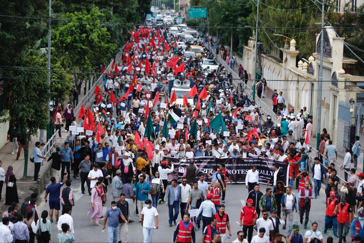 Communist-Parties-Protest-01.jpg