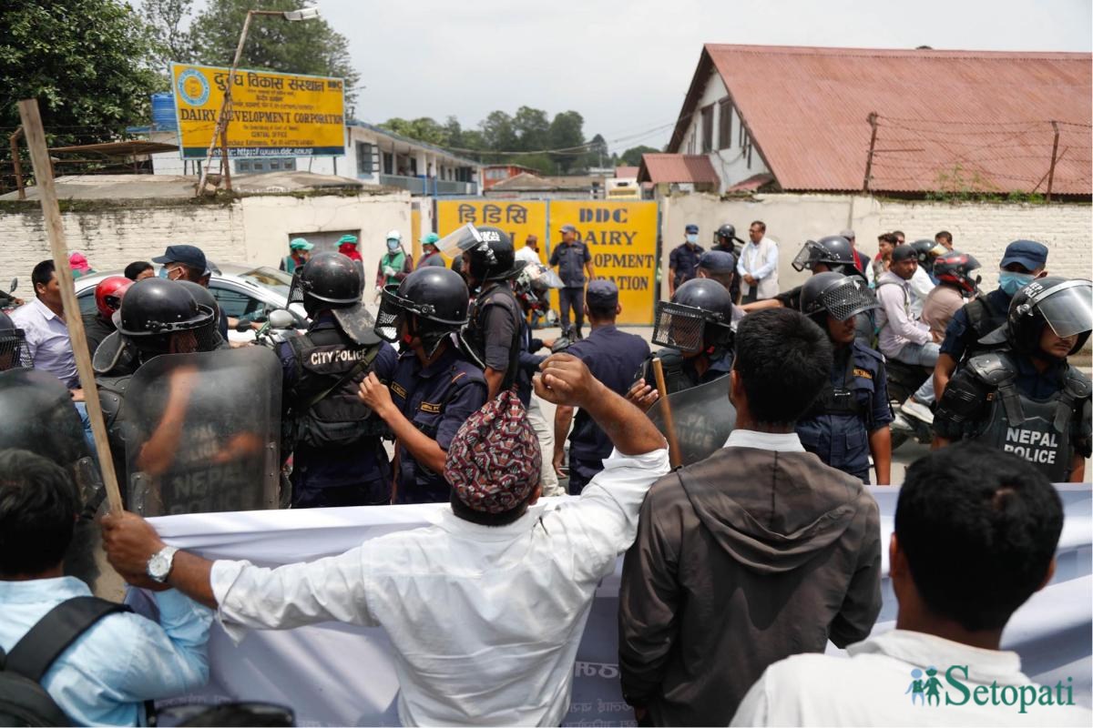 Dairy-Farmers-Protest-01.jpeg