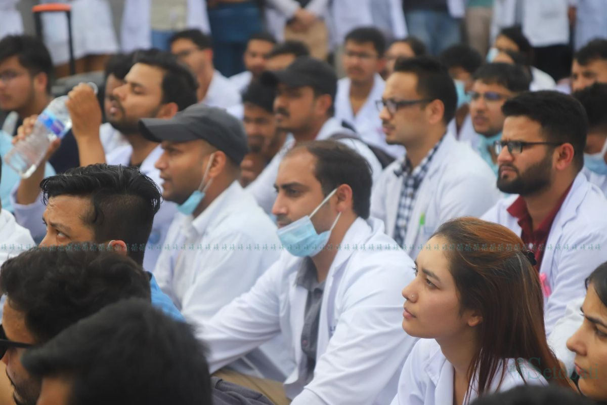 Doctors-Protest-05.jpg