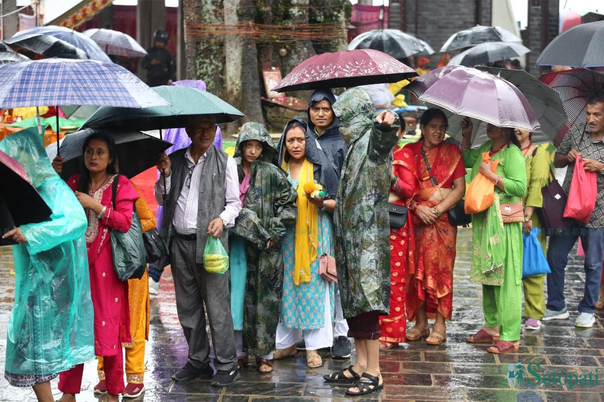 Doleshwar-Devotees-02.jpeg