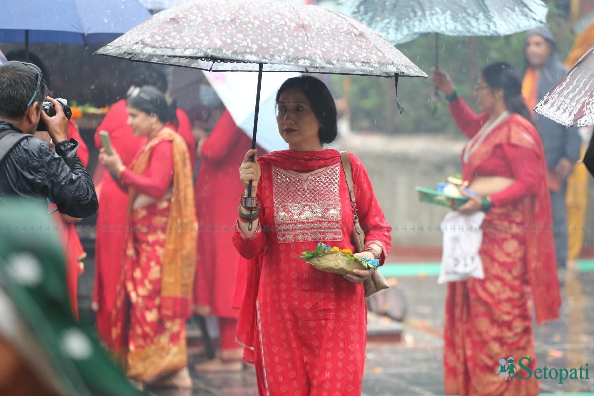 Doleshwar-Devotees-09.jpeg