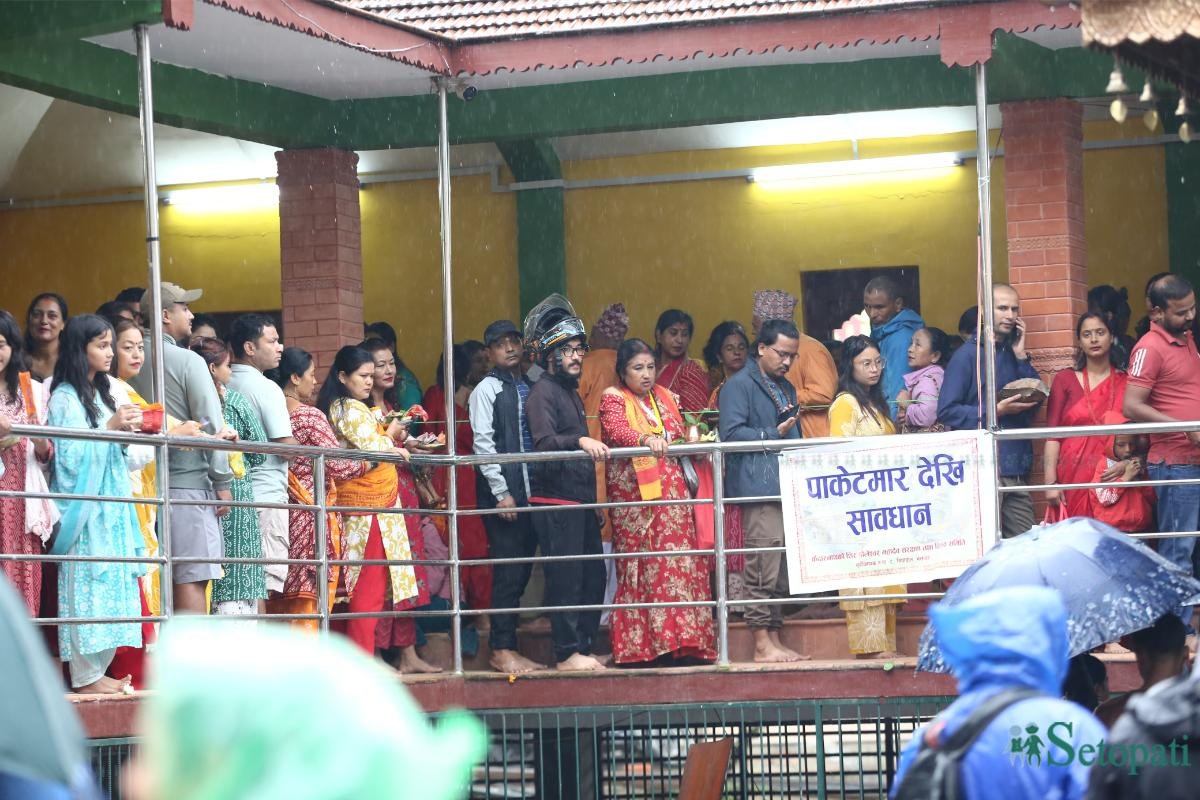 Doleshwar-Devotees-12.jpeg