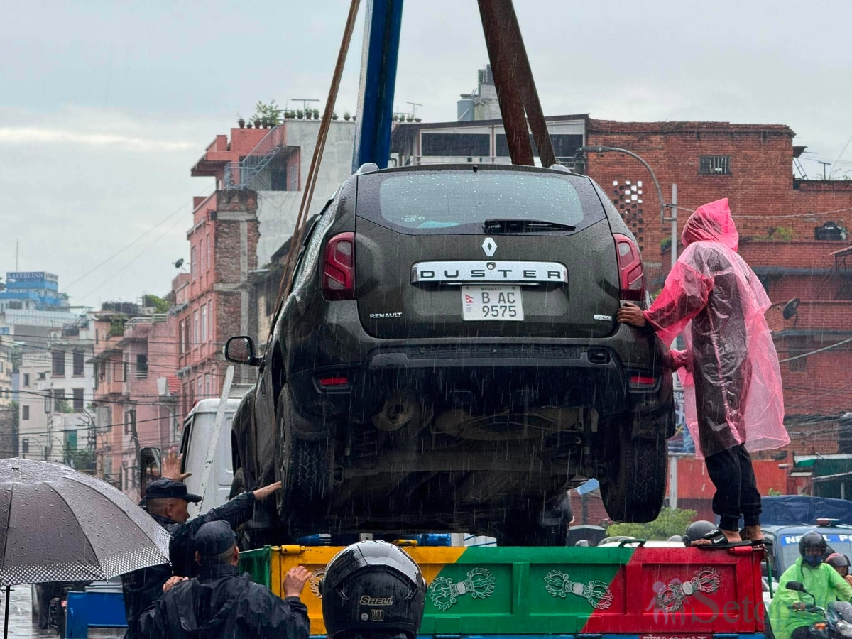Gagan-Thapa-Home-Vehicle-Removal-05.jpg
