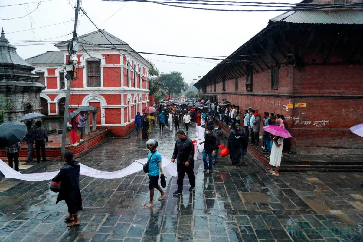 Ganesh-Nepali-Funeral-12.jpg