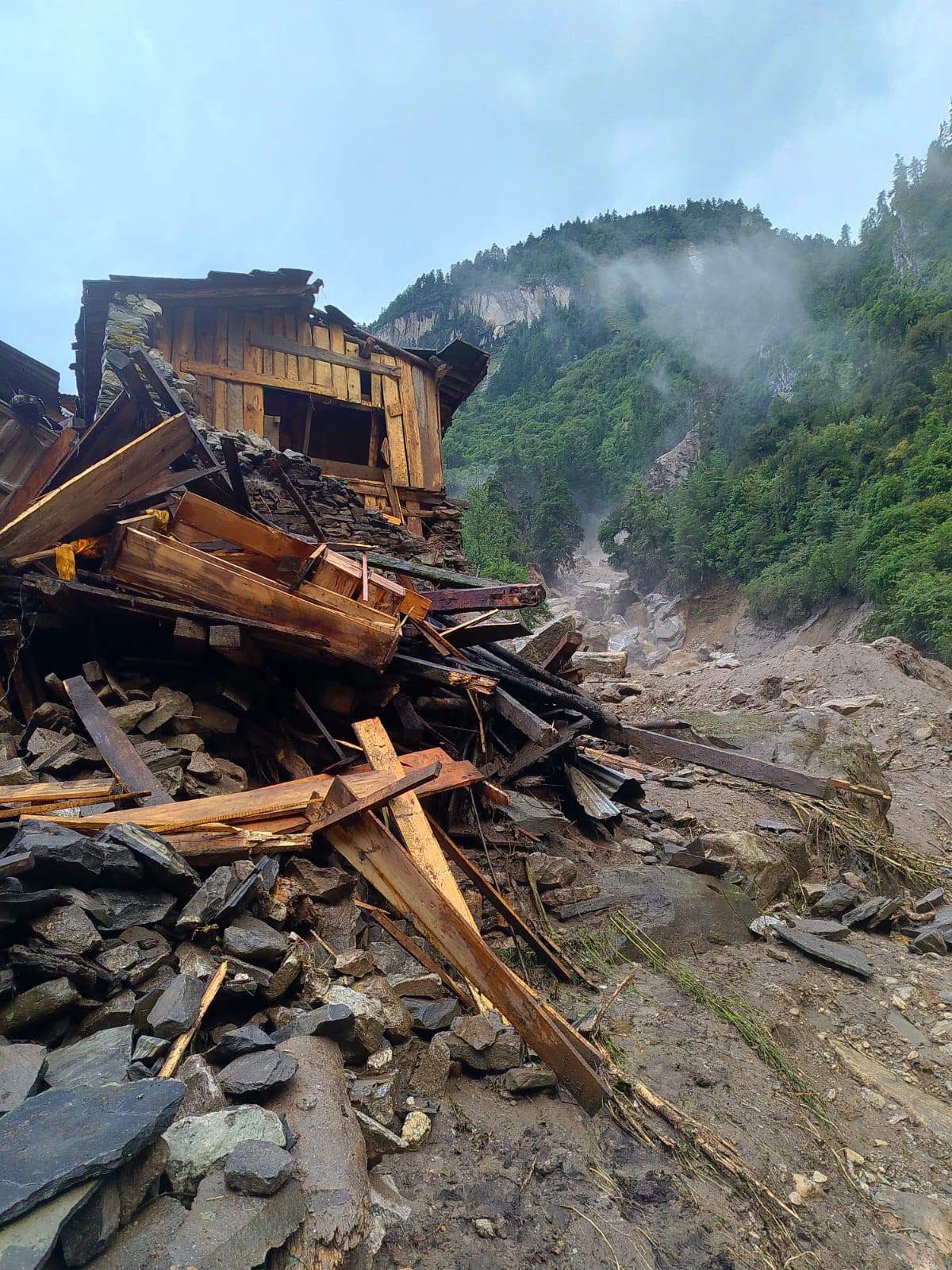 Gorkha-Flood-03.jpg