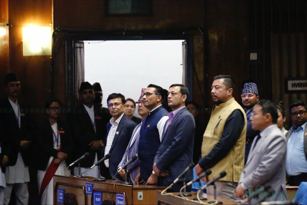 House-Meeting-Postponed-07.jpg
