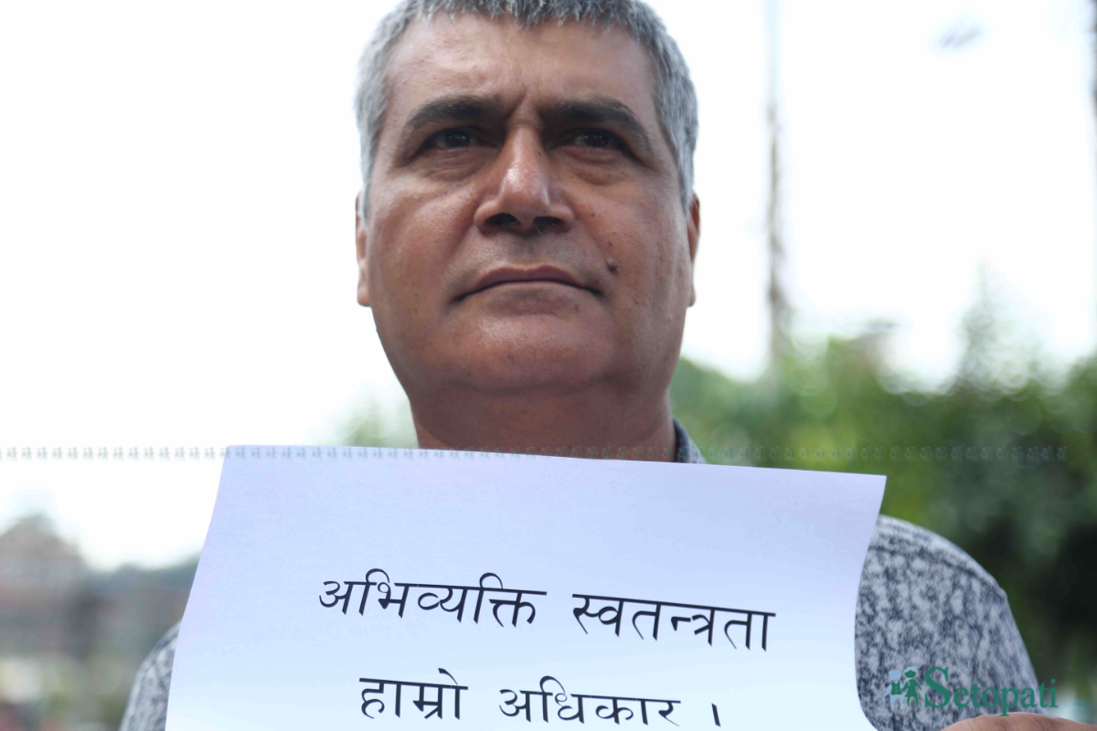 Journos-Protest-Social-Media-Ban-14.jpg