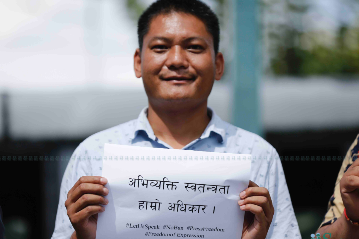Journos-Protest-Social-Media-Ban-16.jpg