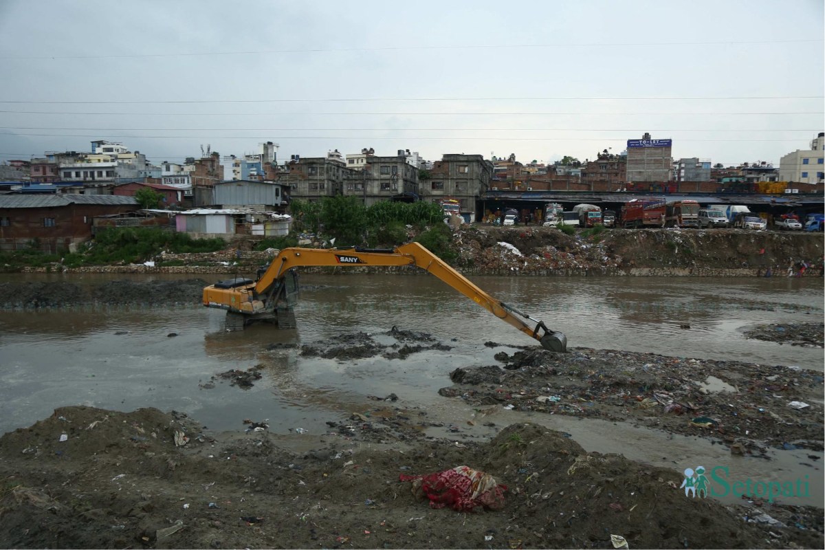 KMC-Bagmati-Dredging-01.jpeg