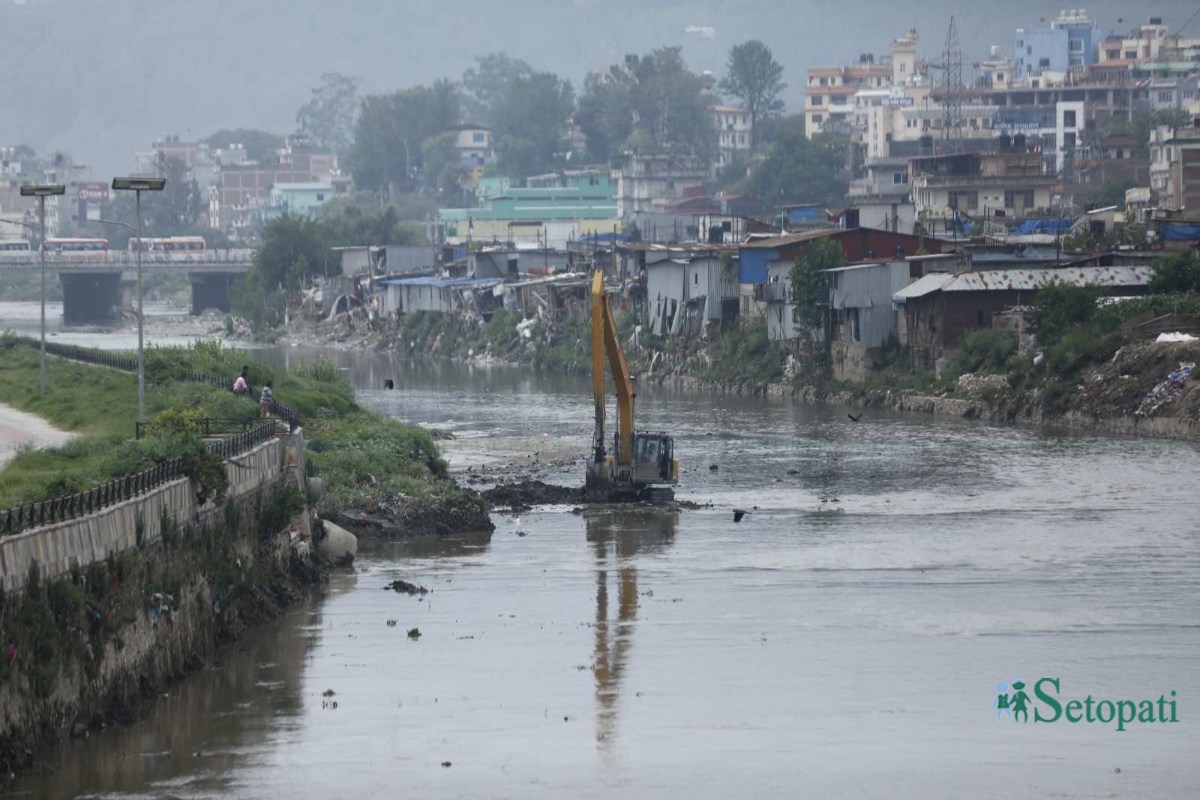 KMC-Bagmati-Dredging-22.jpeg