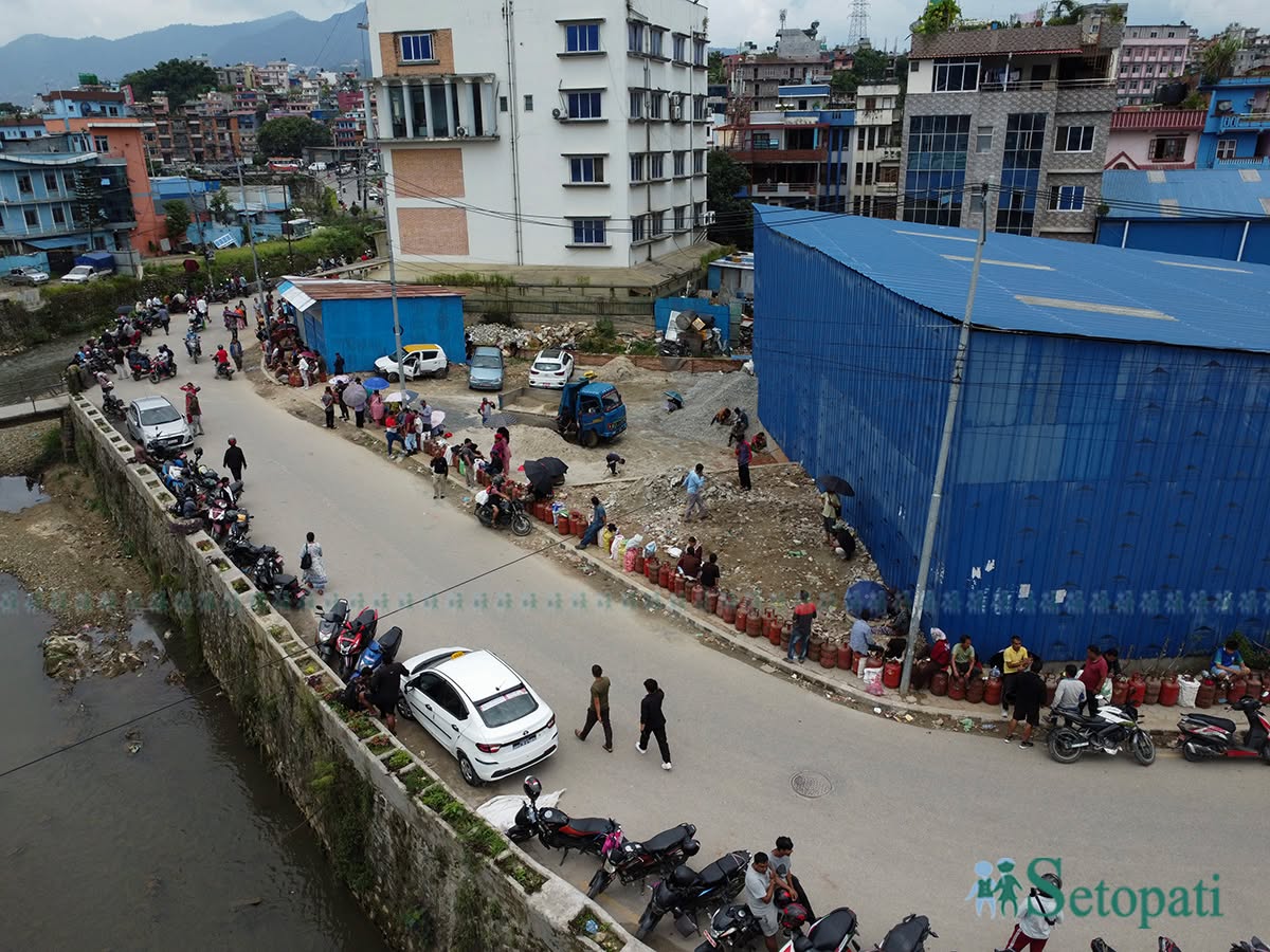 Kathmandu-Cooking-Gas-Shortage-07.jpg