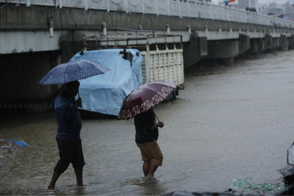 Balkhu-Market-Flood-05.jpg