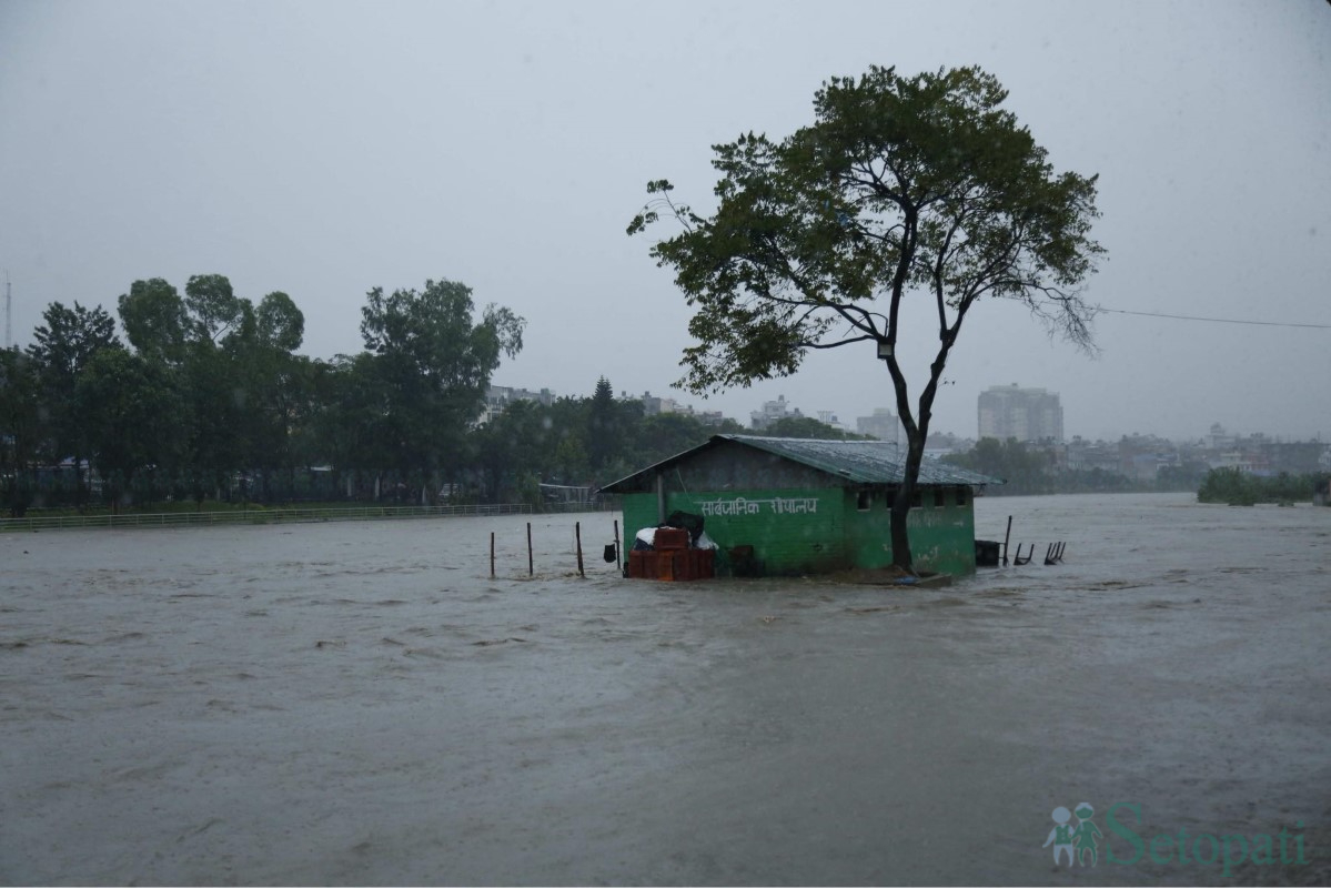 Balkhu-Market-Flood-12.jpg