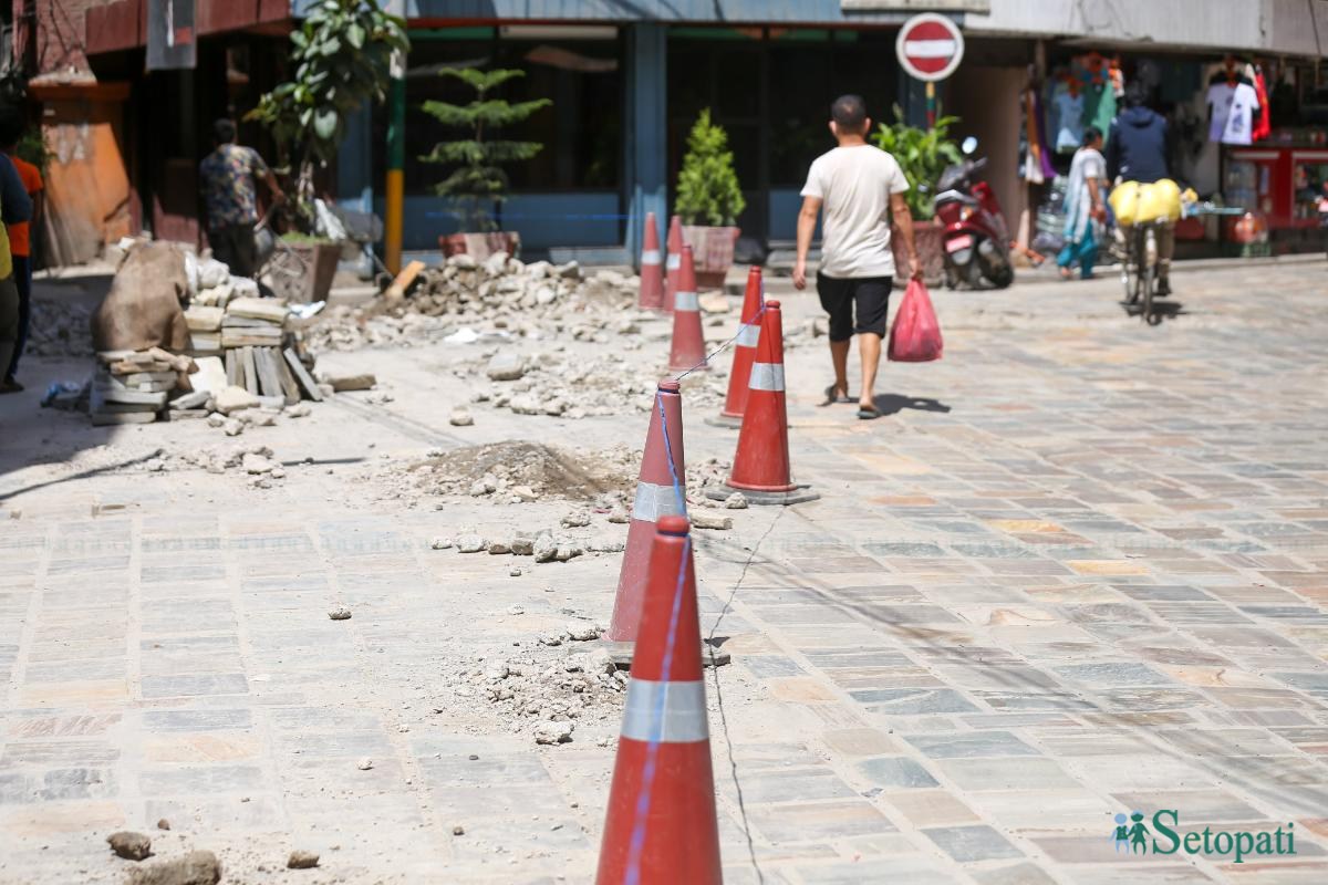 Kathmandu-Road-Repair-06.jpeg