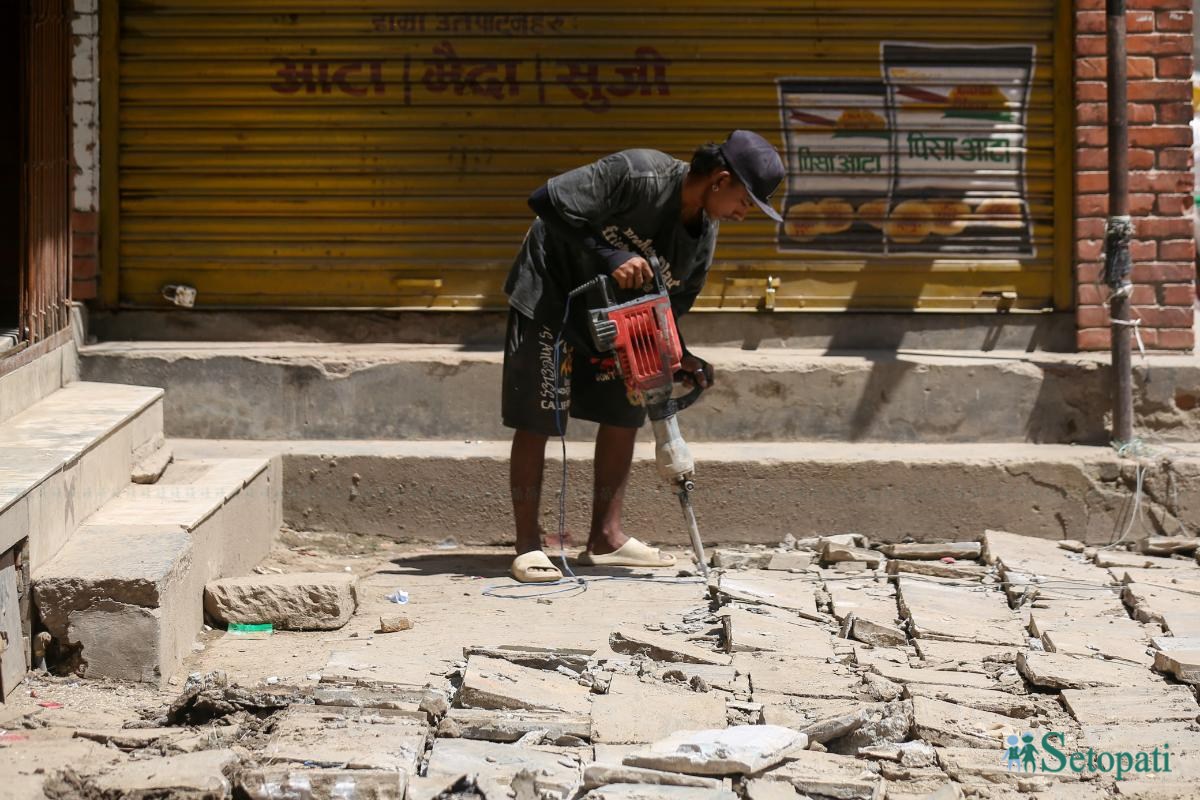 Kathmandu-Road-Repair-12.jpeg