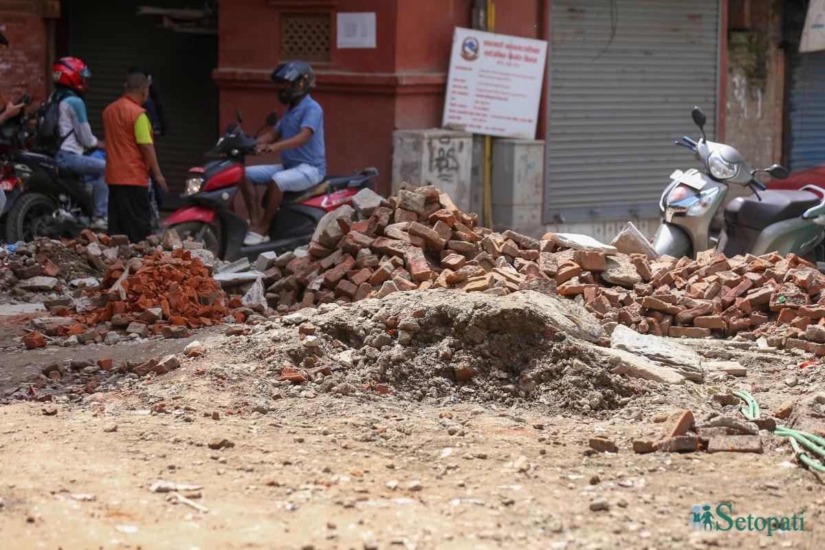 Kathmandu-Road-Repair-17.jpeg