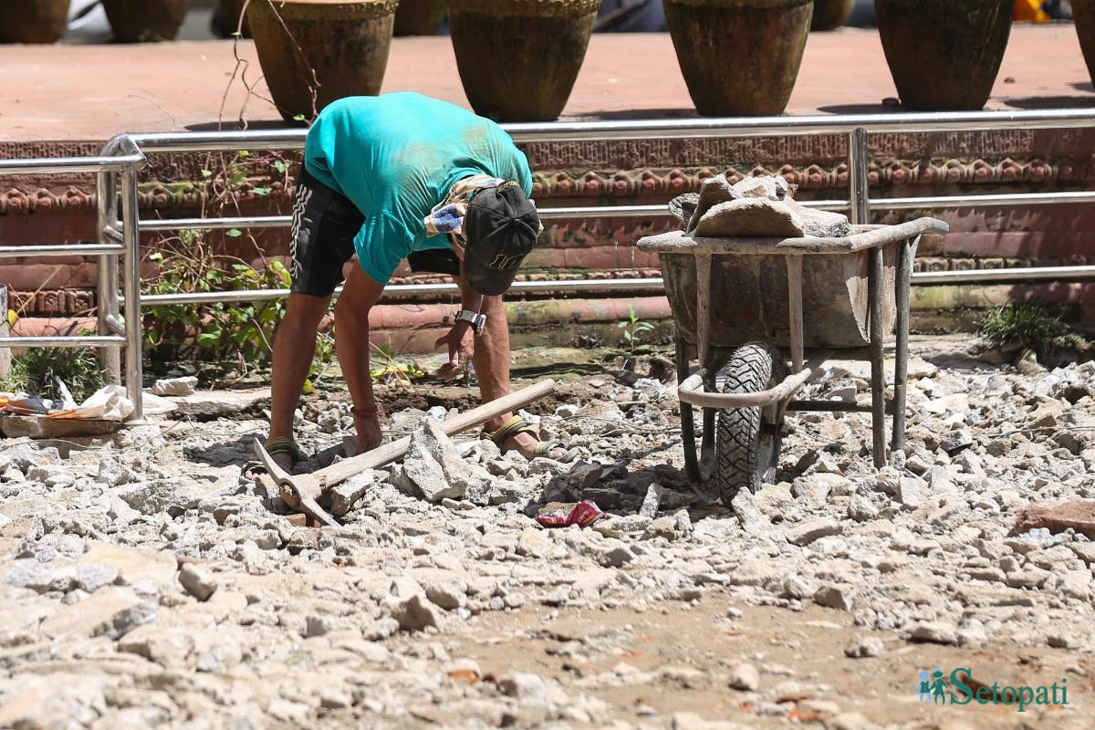 Kathmandu-Road-Repair-19.jpeg