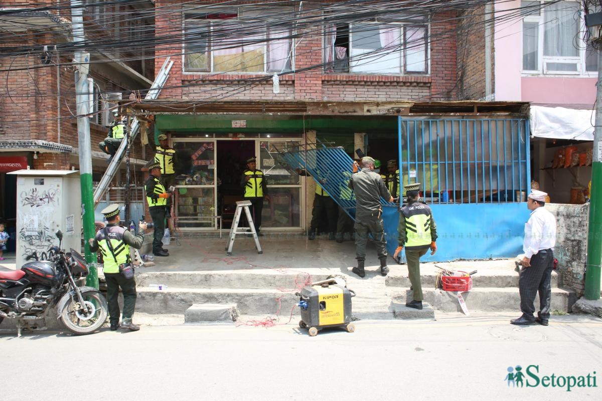 LMC-Demolishes-Structures-06.jpeg
