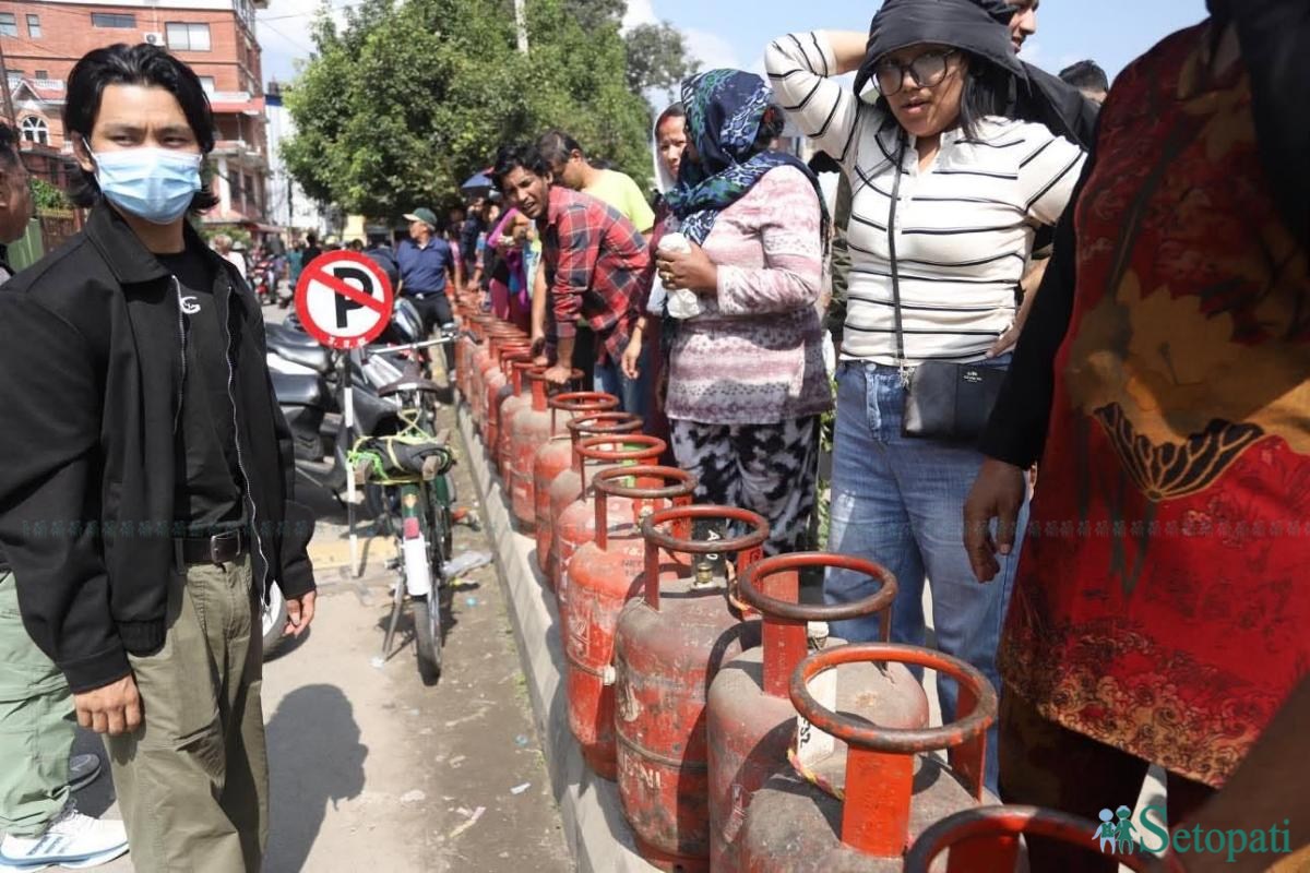 LPG-Queue-Sifal-02.jpeg