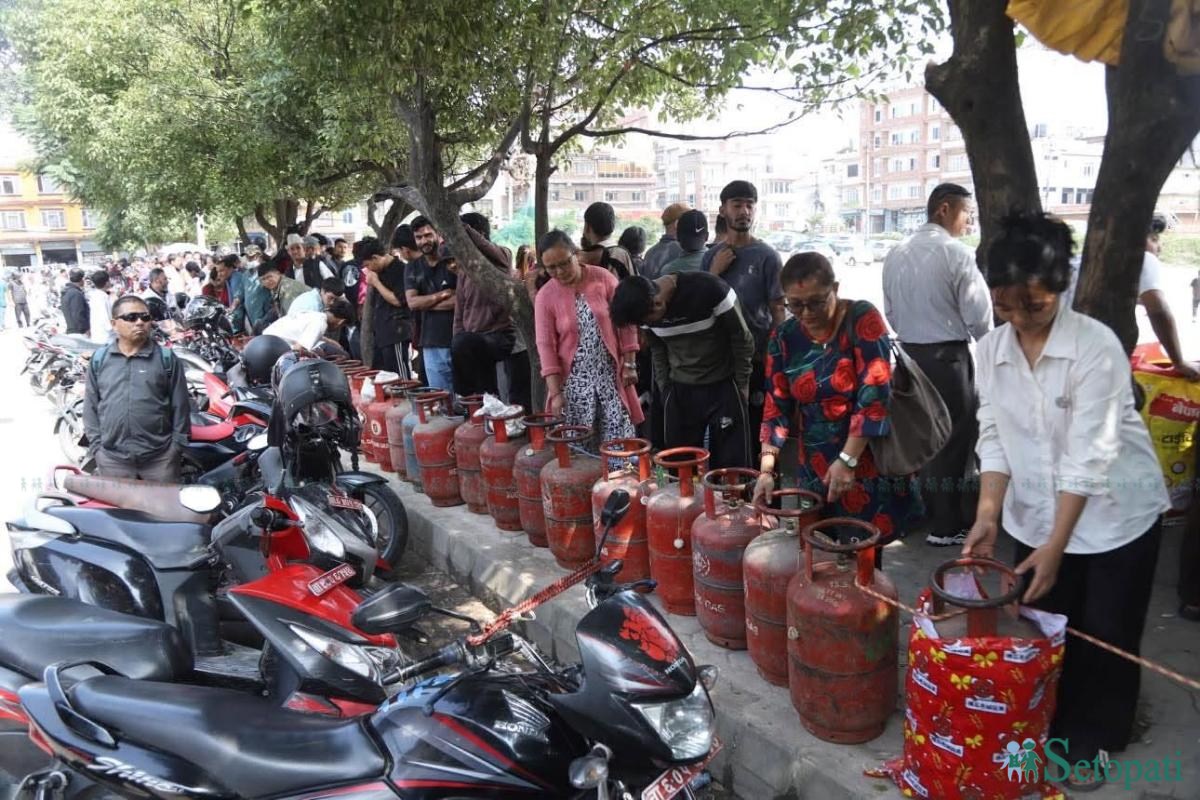 LPG-Queue-Sifal-06.jpeg