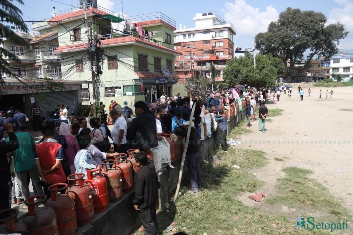 LPG-Queue-Sifal-08.jpeg