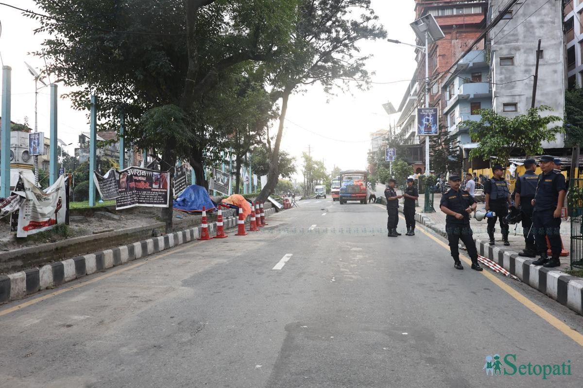 Maitighar-Tent-Removal-05.jpeg