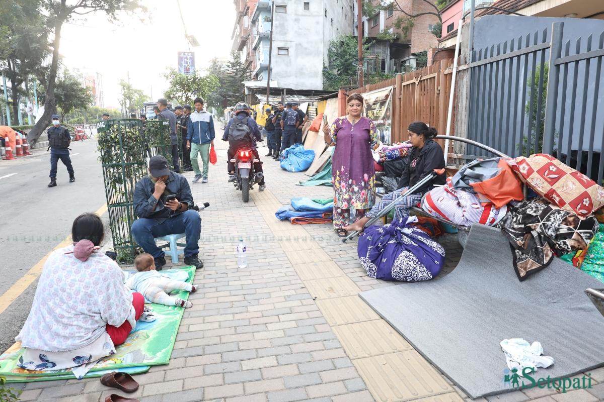 Maitighar-Tent-Removal-09.jpeg