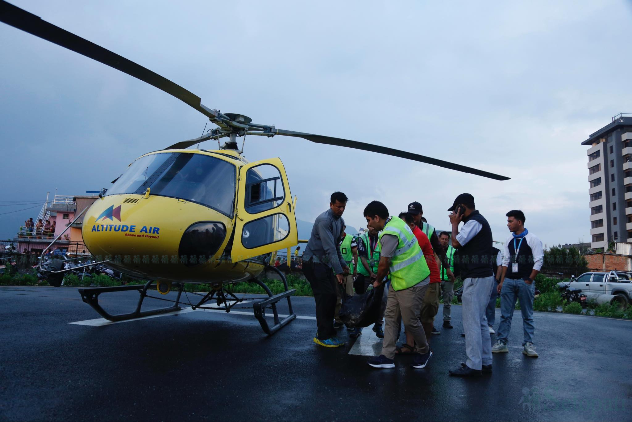 Manang-Air-Chopper-Crash-01.jpg