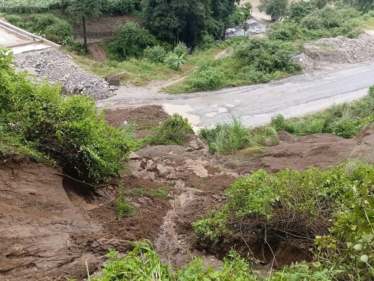 Mugling-Malekhu-Road-Landslides-01.jpg