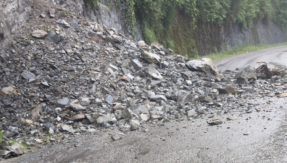 Mugling-Malekhu-Road-Landslides-04.jpg
