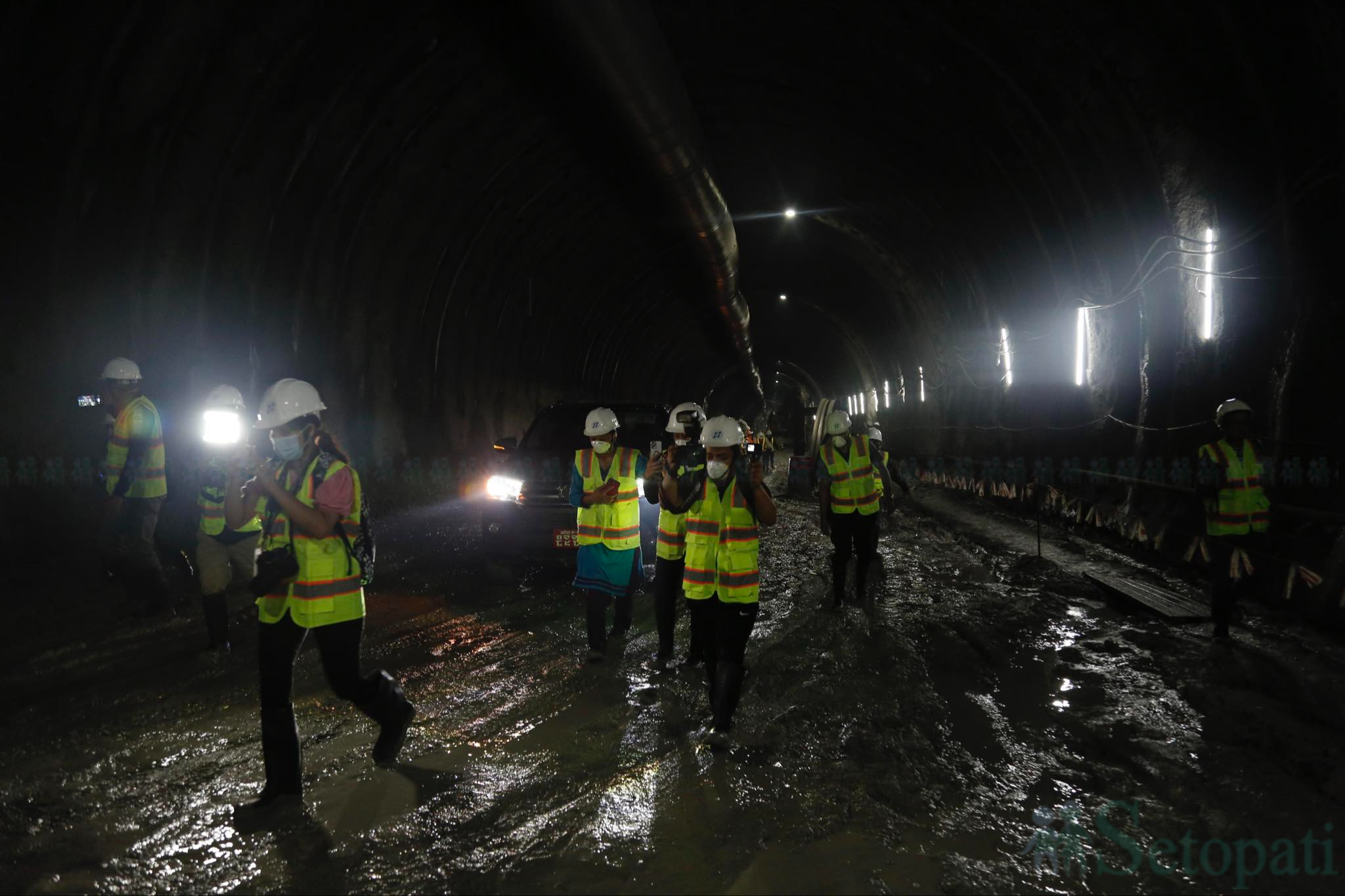 Nagdhuga-Sisnekhola-Evacuation-Tunnel-Breakthrough-22.jpg