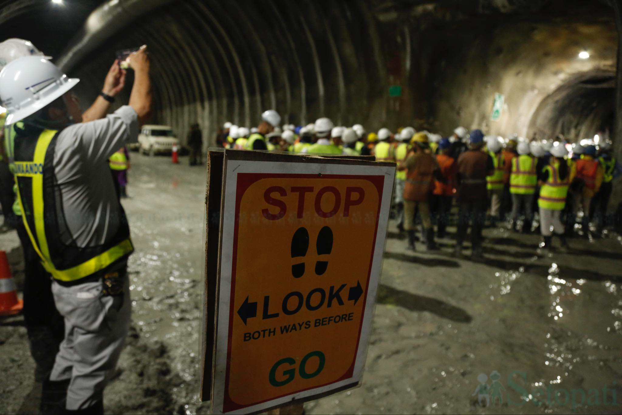 Nagdhuga-Sisnekhola-Evacuation-Tunnel-Breakthrough-25.jpg