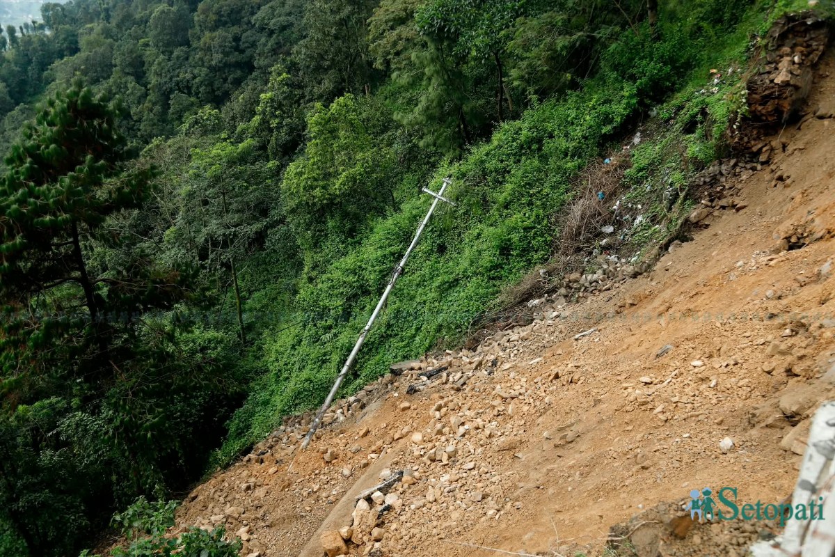 Nagdhunga-Road-Collapse-02.jpeg