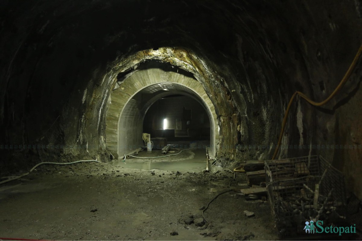 Nagdhunga-Tunnel-Breakthrough-07.jpeg