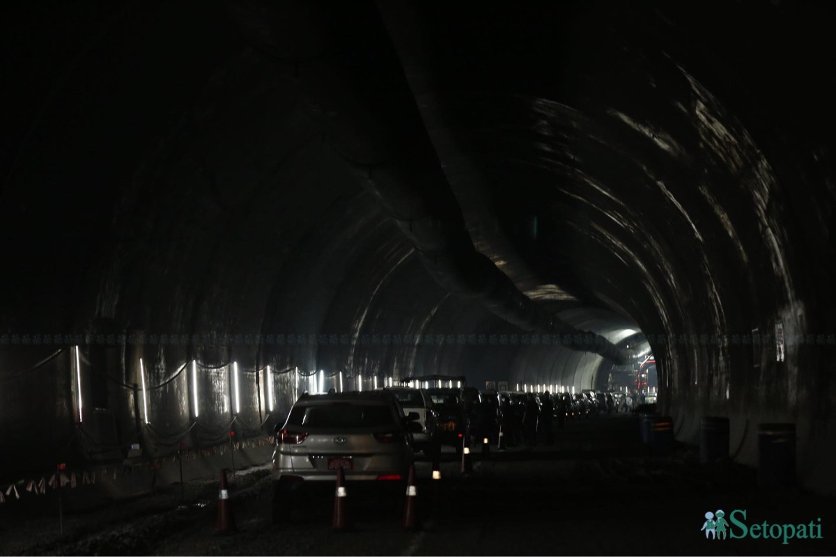 Nagdhunga-Tunnel-Breakthrough-10.jpeg