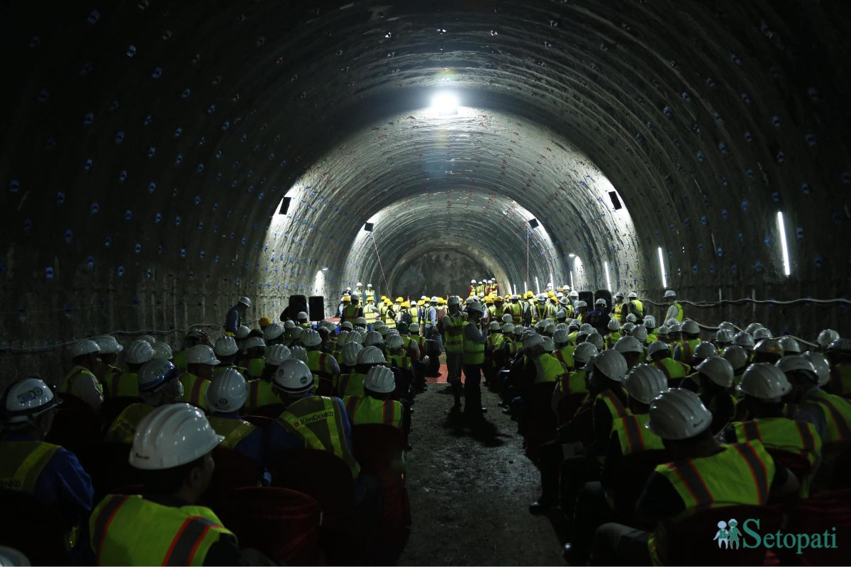 Nagdhunga-Tunnel-Breakthrough-27.jpeg